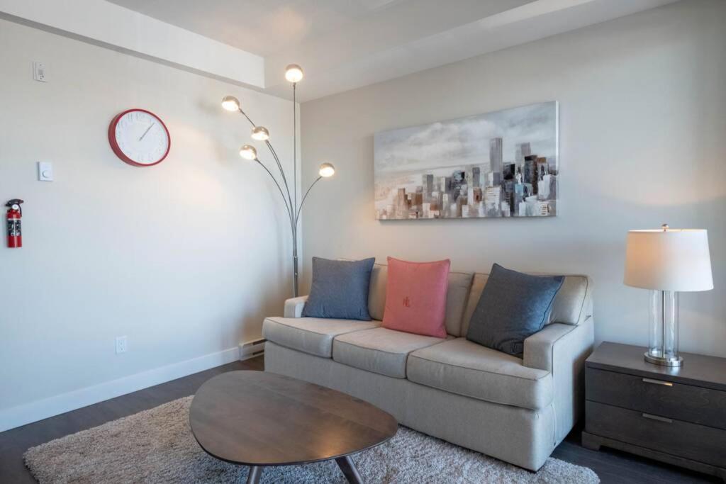 Clean 4Th Floor 1 Bedroom Apt In Old Town China Town Victoria Extérieur photo